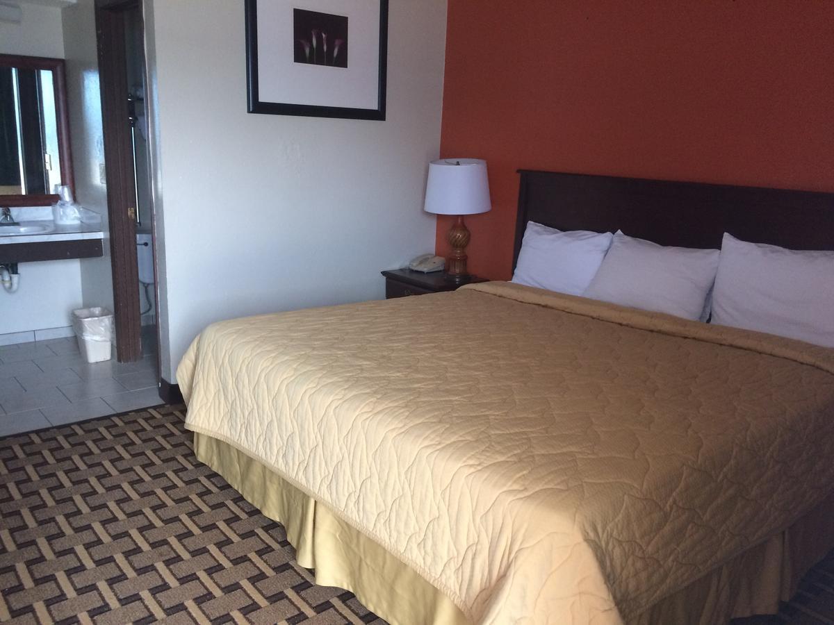 Relax Inn Henryetta מראה חיצוני תמונה